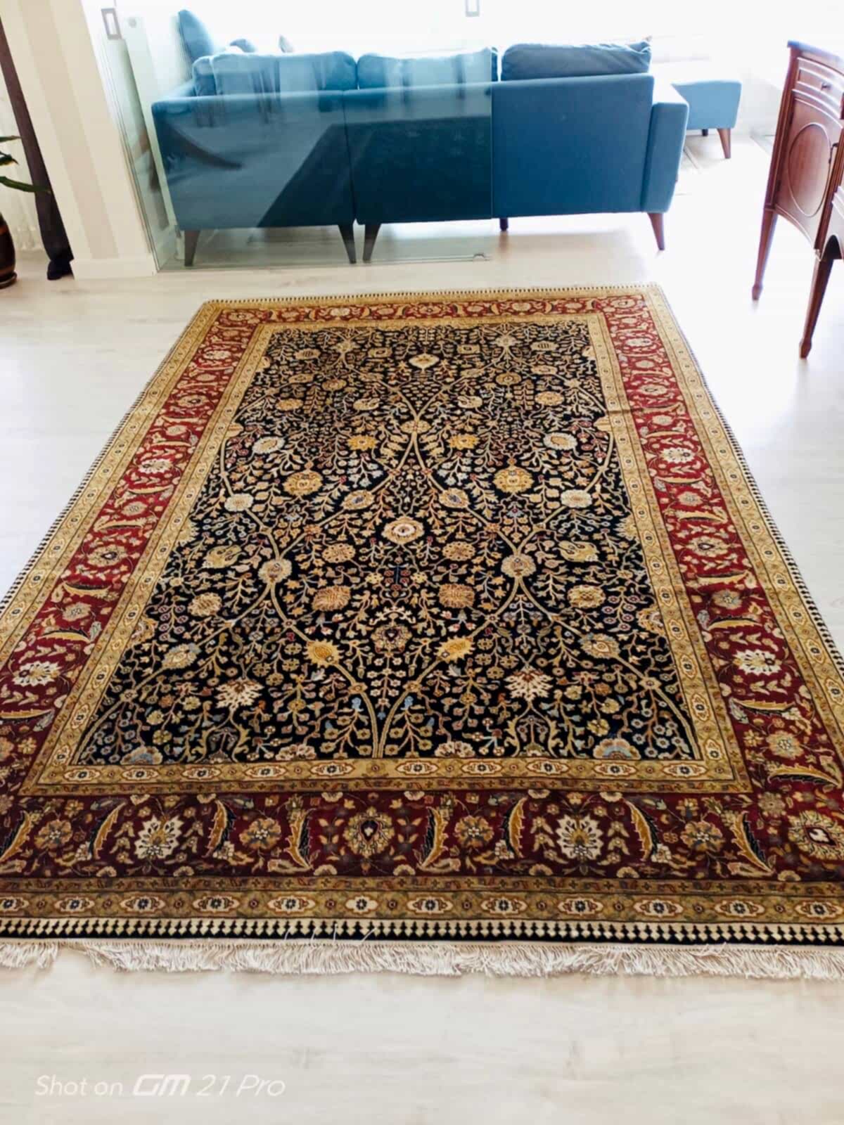 Hayyam Uşak El Dokuma Halı