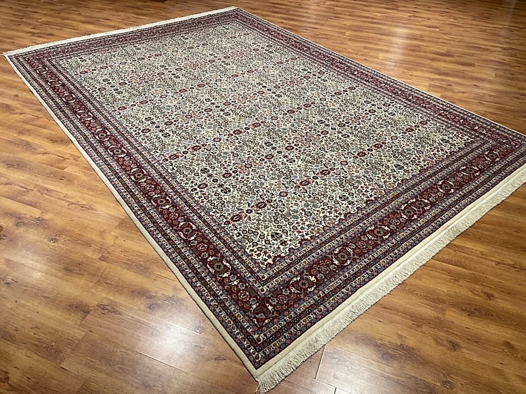 Hereke Yedidağın Çiçeği Desenli Krem El Dokuma Halı