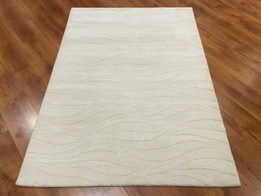 Lori El Dokuma Krem Yün Halı