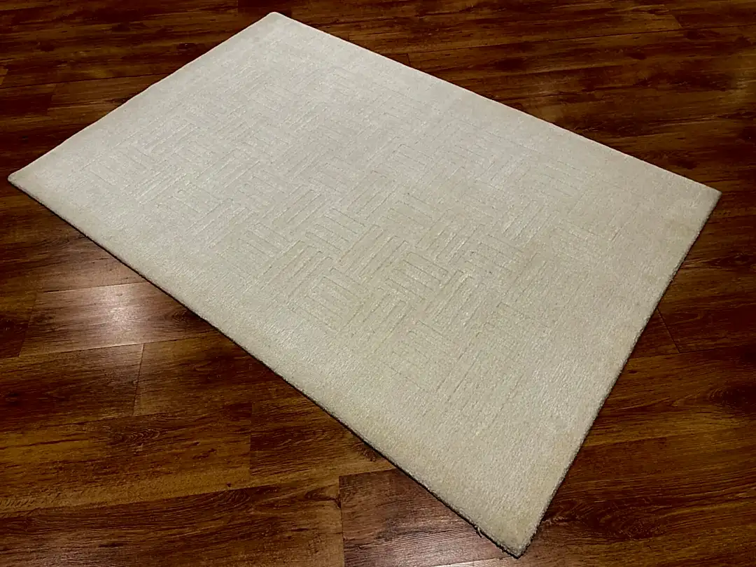 Lori El Dokuma Krem Yün Halı