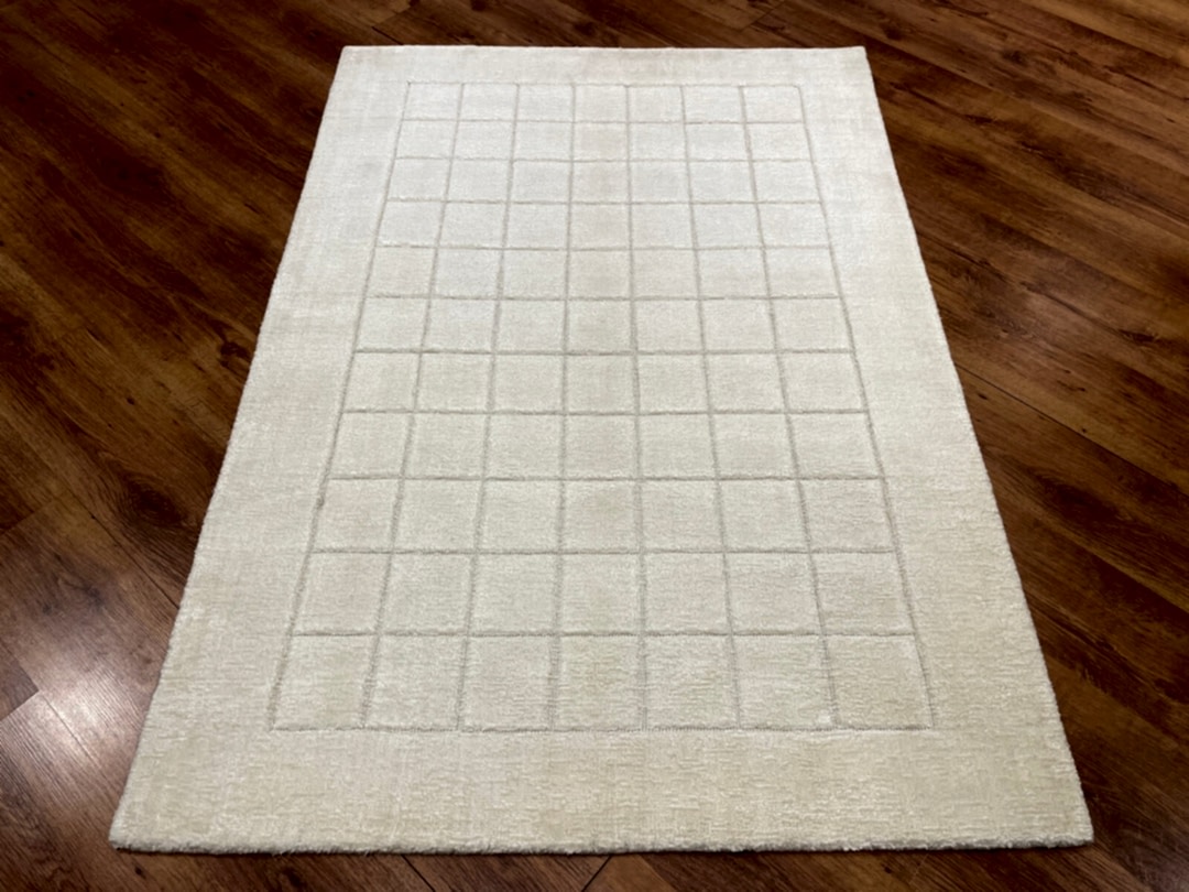 Lori El Dokuma Krem Yün Halı