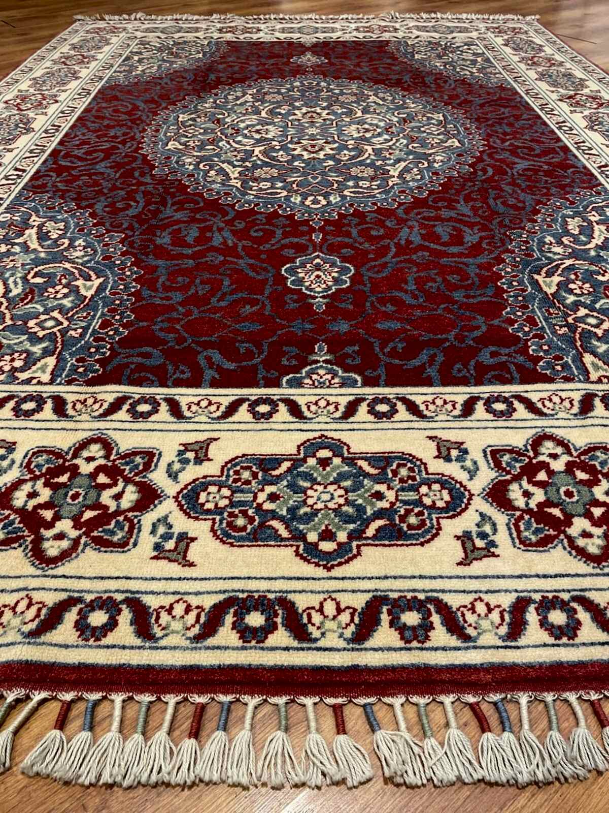 Madalyonlu Uşak El Dokuma Halı