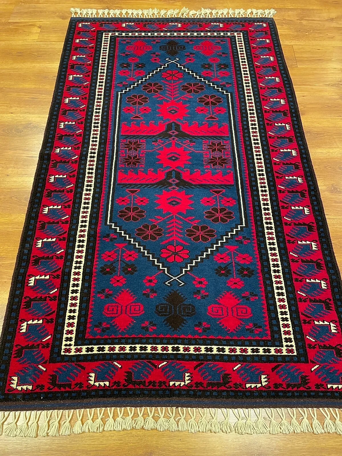 Yağcıbedir El Dokuma Halı