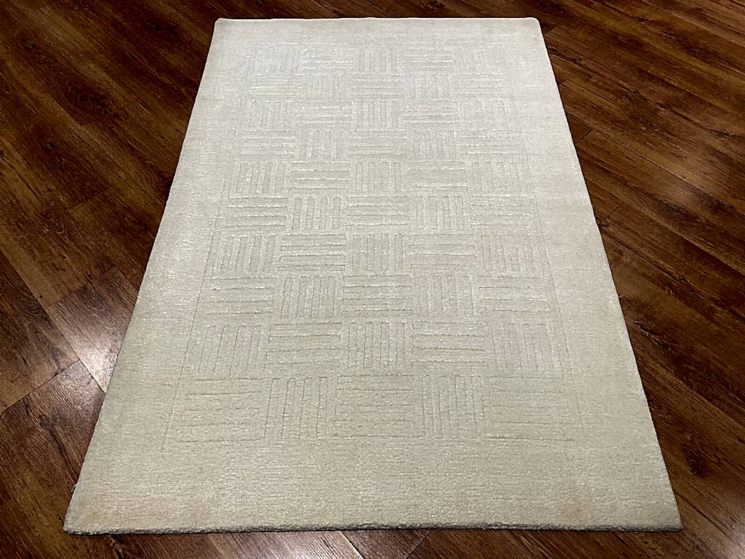 Lori El Dokuma Krem Yün Halı