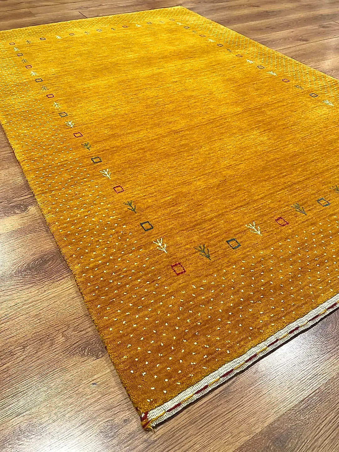 Lori El Dokuma Sarı Yün Halı