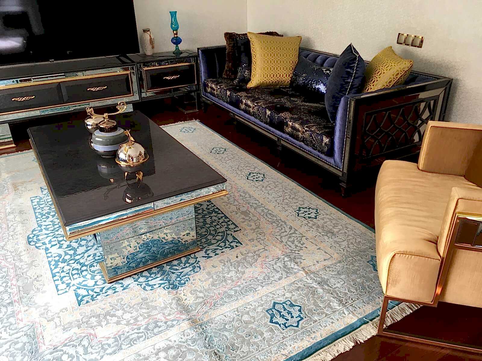 Pelas İpekli Uşak El Dokuma Halı