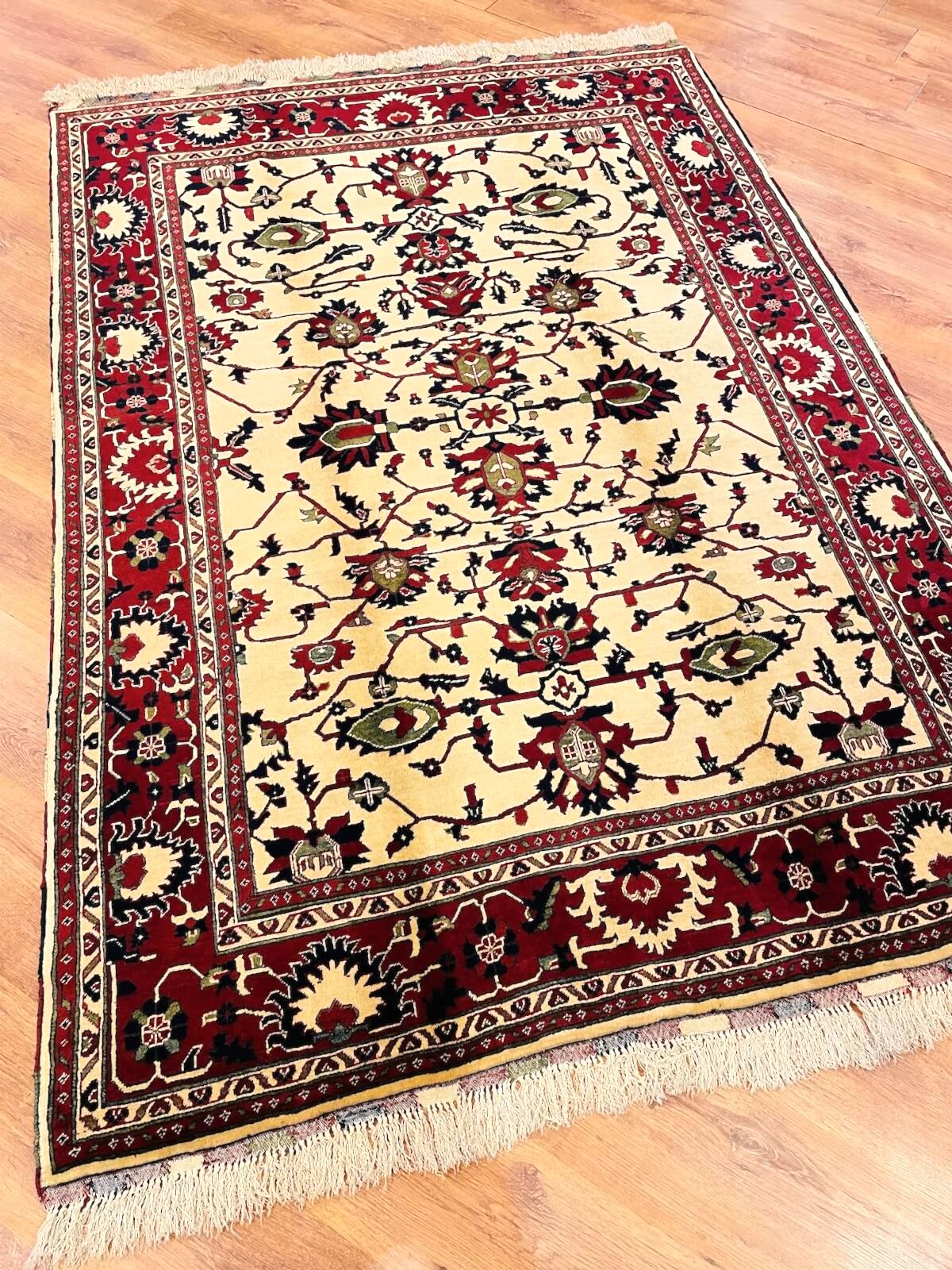 Sahra Uşak El Dokuma Halı