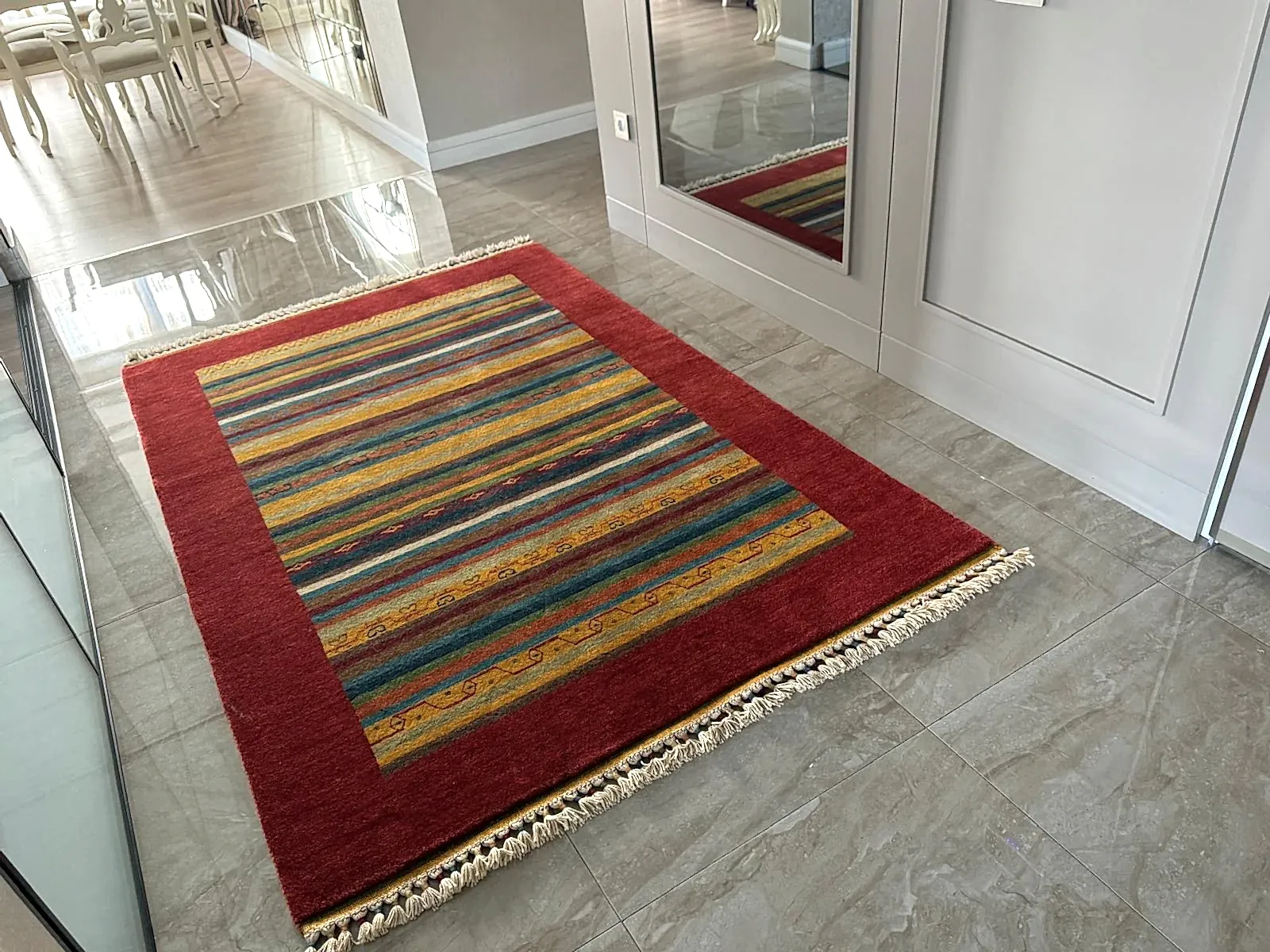 Tribal El Dokuma Kırmızı Yün Halı