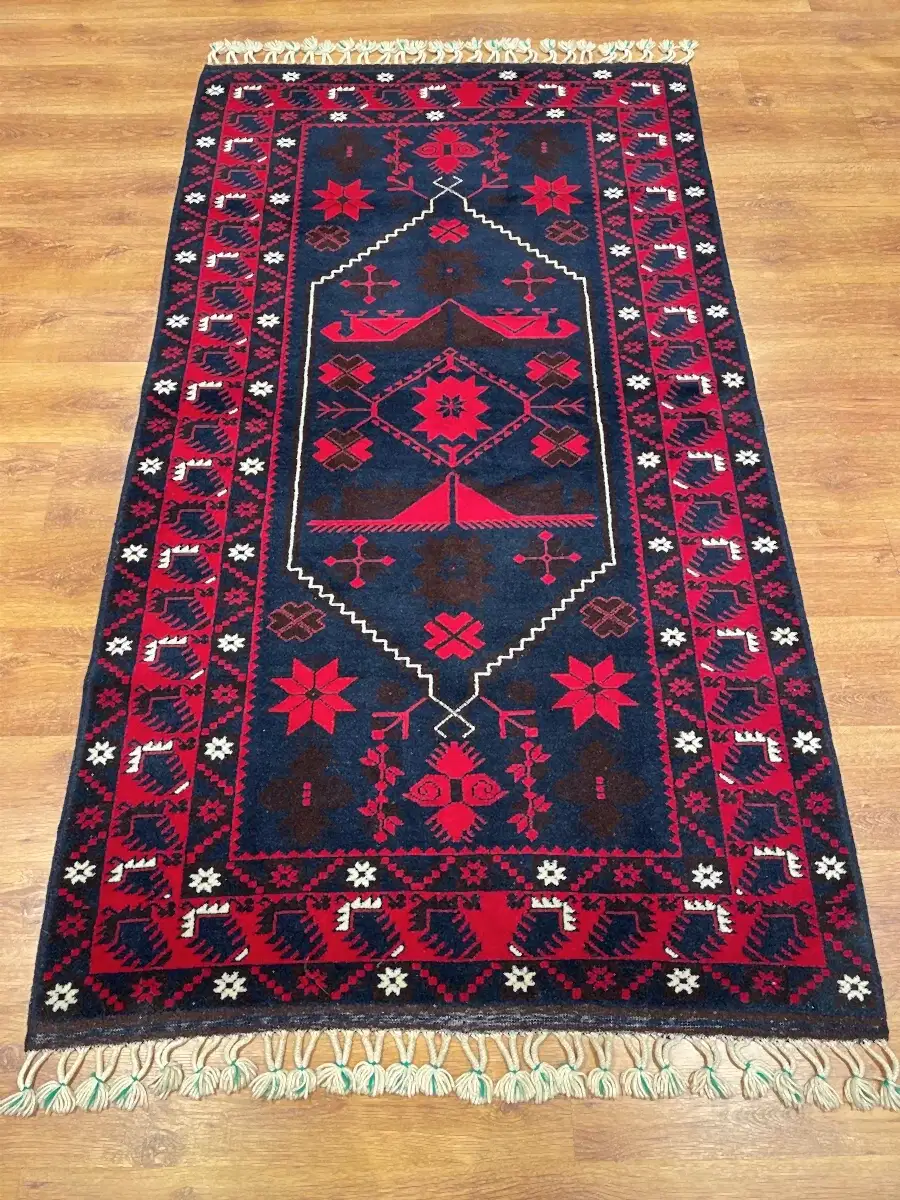 Yağcıbedir El Dokuma Halı